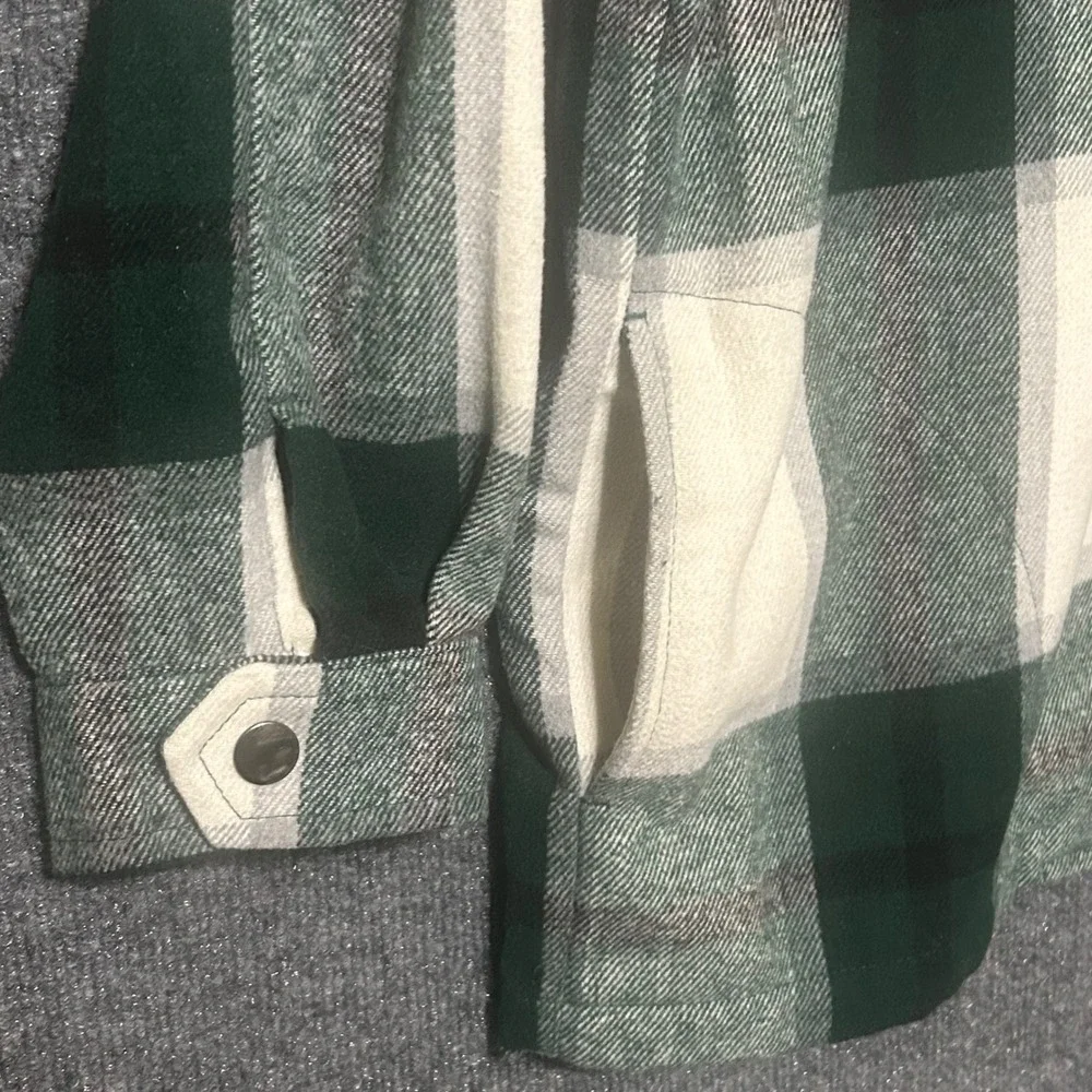 HFX Plaid Shacket Oversized Button Up Flannel Shirt Jacket Green Cream M - Picture 2 of 9